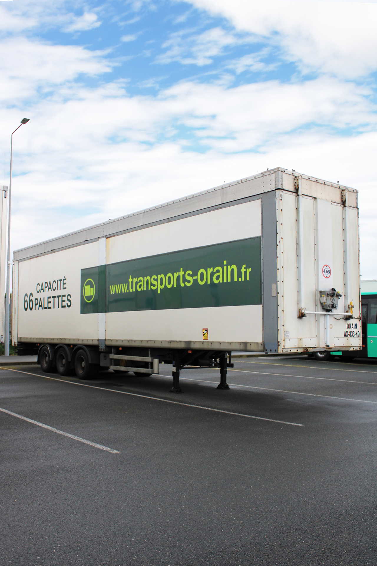 Chargement camion transport lots